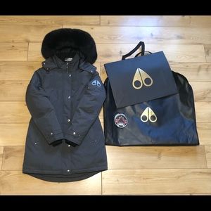 Moose Knuckles parka / Grey/ S / Black fur